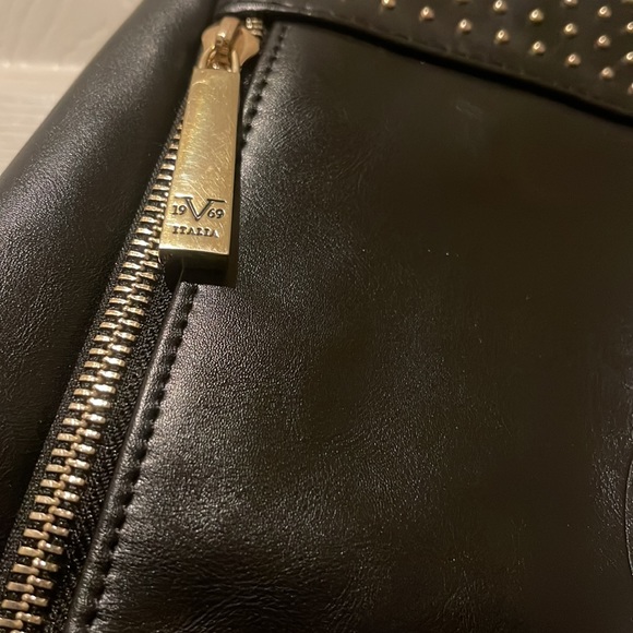 Versace 1969 Abbigliamento Sportivo SRL Tote - Picture 3 of 12